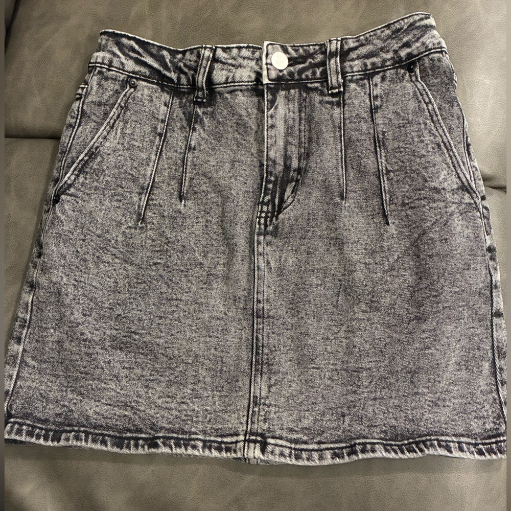 Gianni Bini Gray Mini Skirt